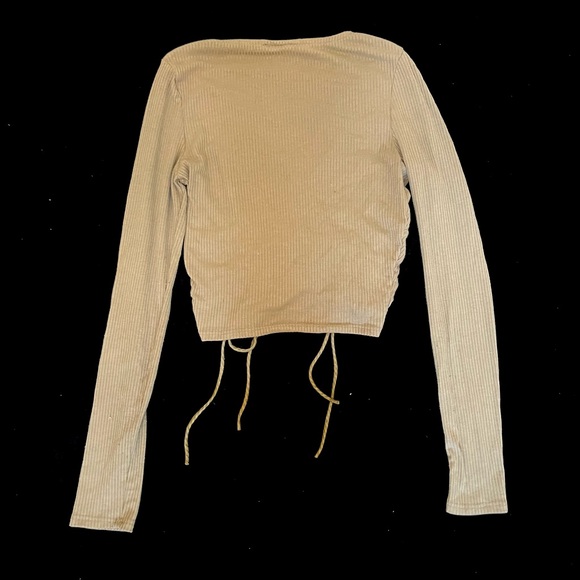 FASHION NOVA CUTE TOP - Picture 2 of 4